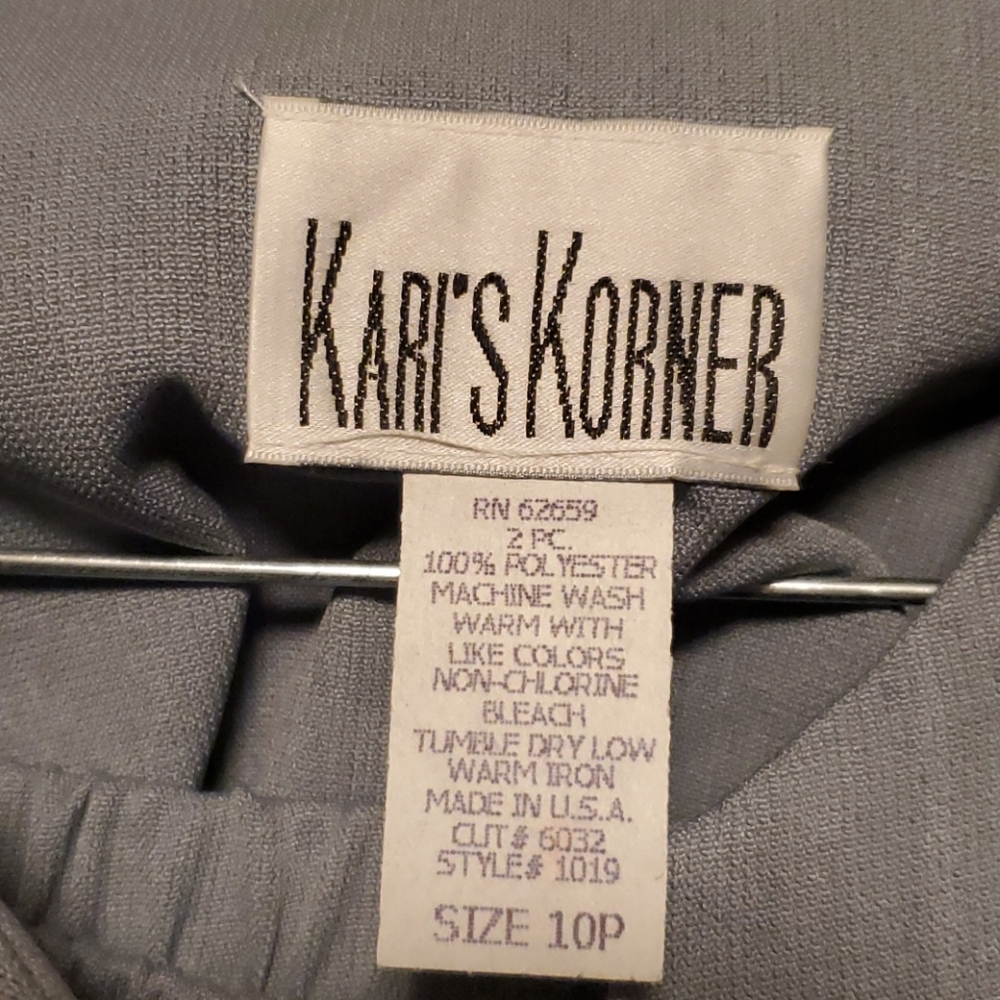 Kari's Korner 2-piece Pantsuit - Picture 4 of 5